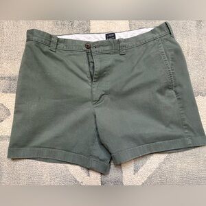Jcrew Men’s size 35 olive green 5inch inseam shorts